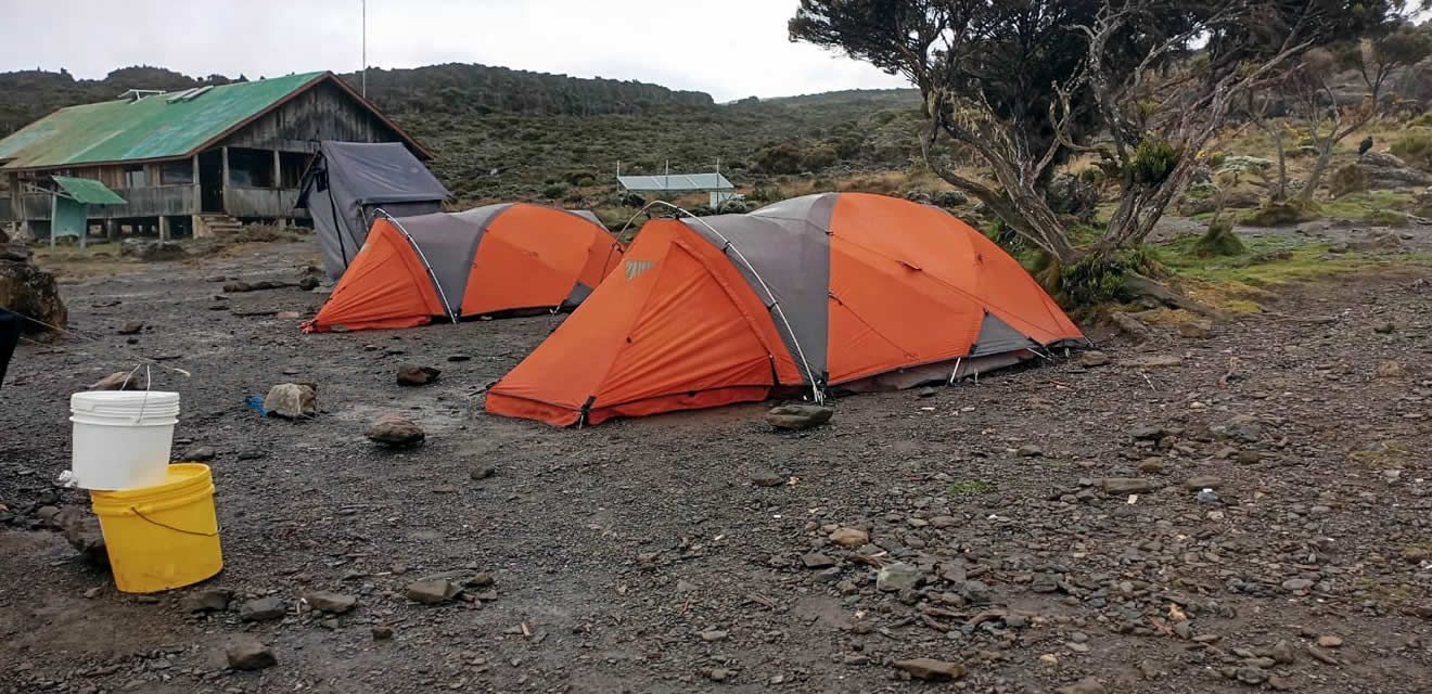 trekking